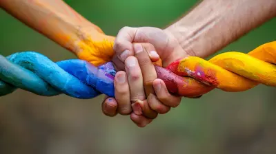 Encouraging Peer-to-Peer Collaboration in Online Learning