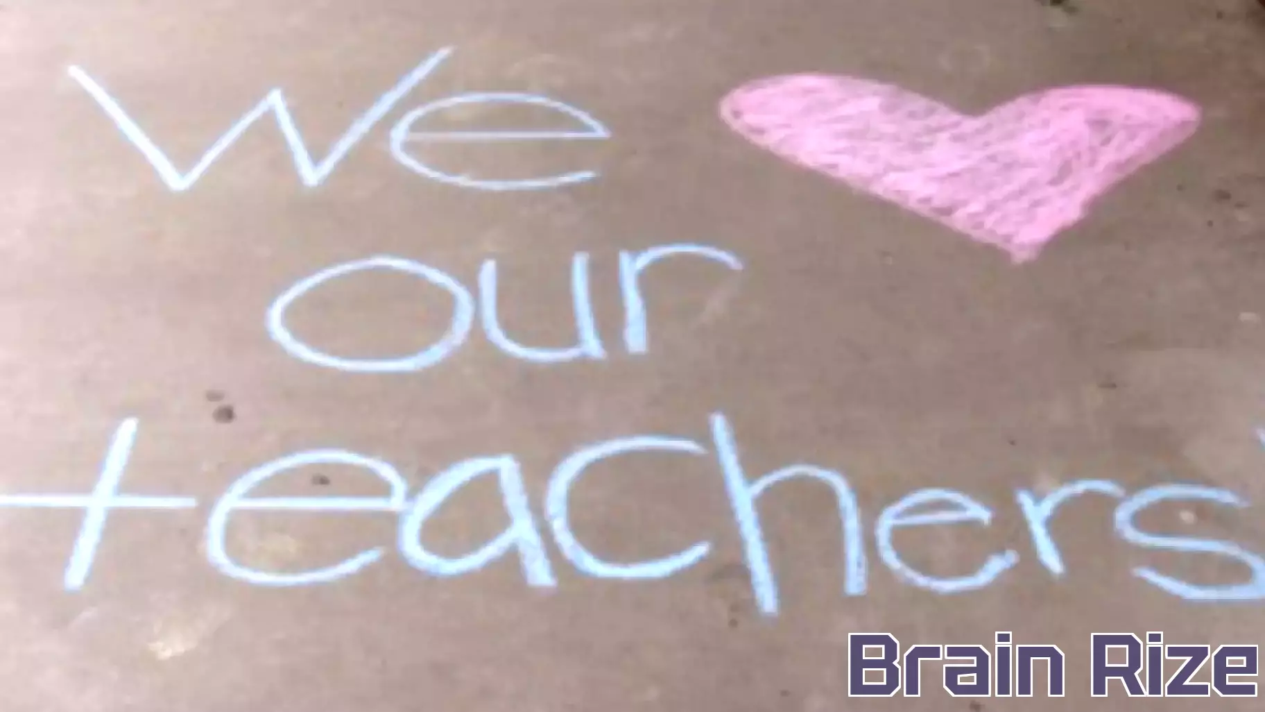Chalk the Walk effort to welcome CPS educators back to school